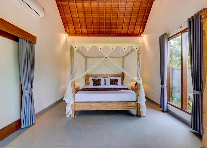 Dana With Rice Field View Apartment Ubud
